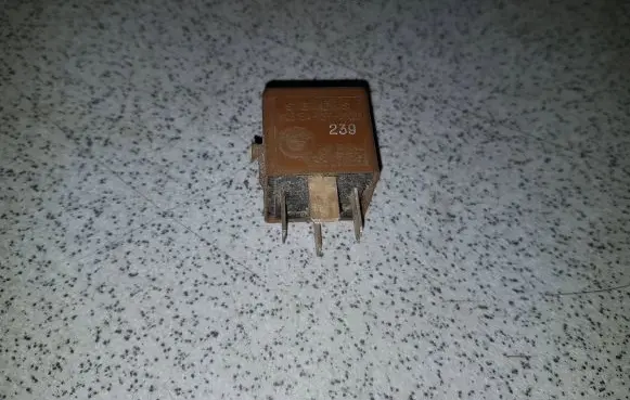 BMW 5 E34 Other relay 613613887291 23134K59X108
