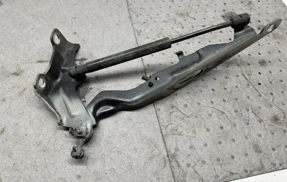 Volvo XC70 Front bonnet/hood damper/strut 30649516