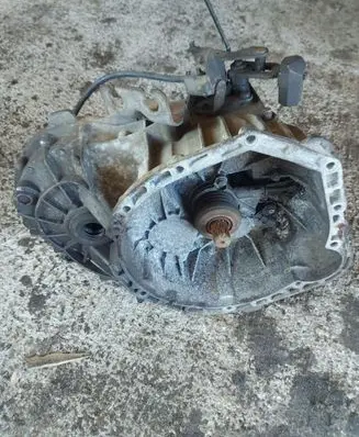 Mercedes-Benz Vito Viano W638 Manual 5 speed gearbox 2880016390
