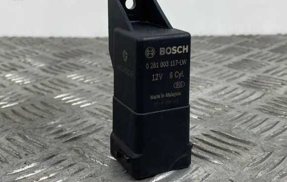 Jeep Grand Cherokee Glow plug pre-heat relay 68149041AB