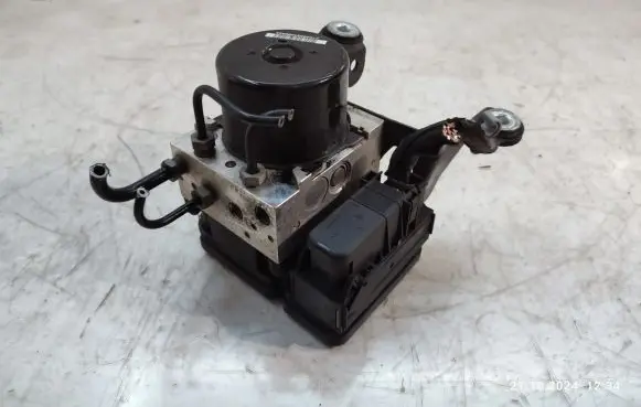 Volvo XC60 ABS Pump P31423348