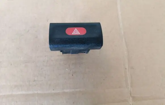 Opel Vectra B Hazard light switch 90565714