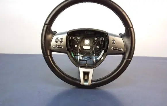 Jaguar XF X250 Steering wheel 8X23ABLEG