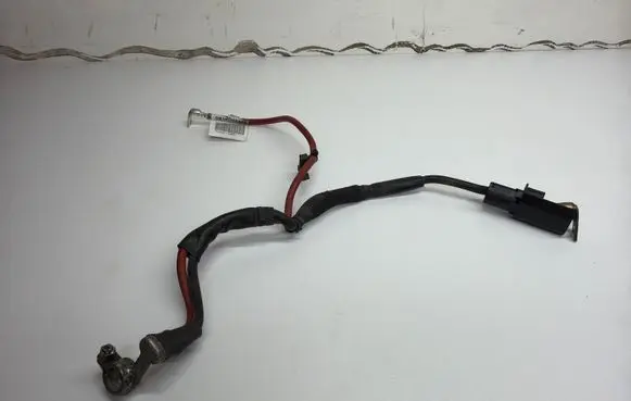 Volkswagen PASSAT B8 Positive cable (battery) 5Q0971228K