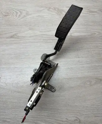 Cadillac SRX Accelerator throttle pedal 1100021 10683644 0614112