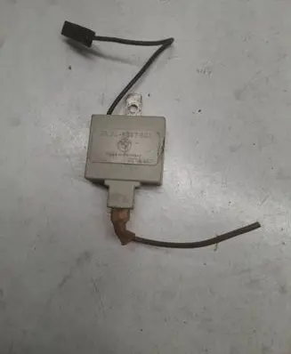 BMW 3 E36 Antenna control unit 1387803 65241387803