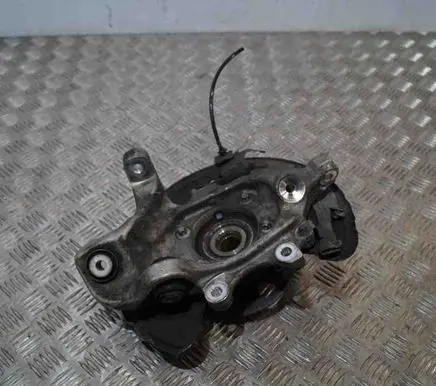 Mercedes-Benz C W205 Rear wheel hub