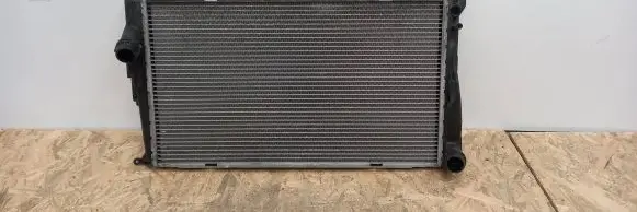 BMW 3 E90 E91 Coolant radiator 781023901 6311191 F5864W