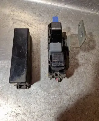 Renault Koleos I Fuse box set