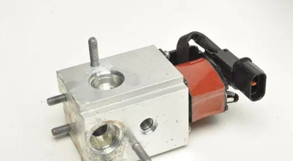 Hyundai Ioniq Air conditioning (A/C) expansion valve 97724E4100