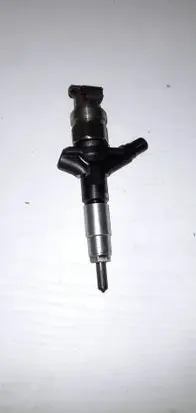 Subaru Legacy Fuel injector 16613AA030 10M06786