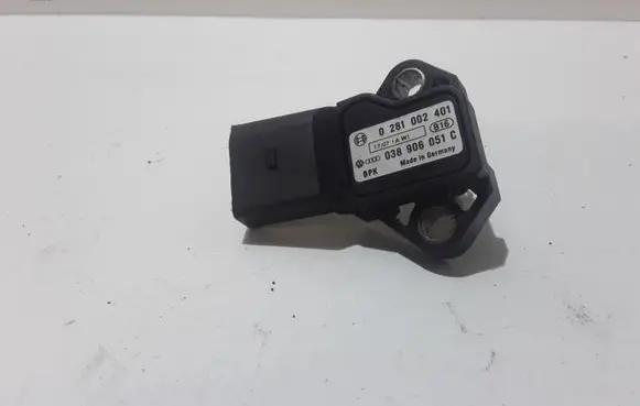 Volkswagen PASSAT B6 Air pressure sensor 038906051C 0281002401
