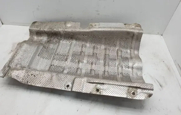 BMW 2 F22 F23 Exhaust heat shield 7241756