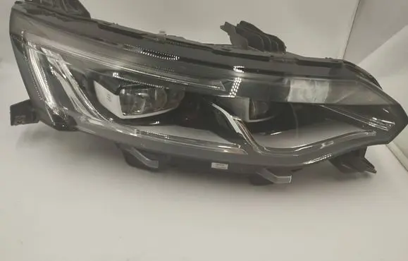 Renault Talisman Headlight/headlamp 260100184R 89909143 89909871