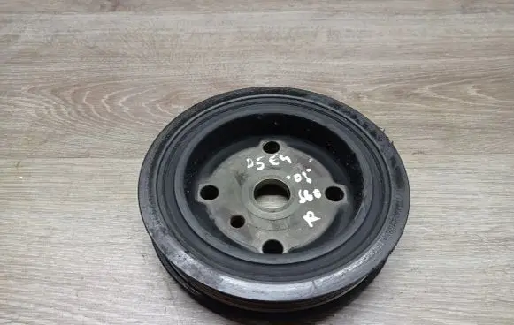 Volvo S60 Crankshaft pulley 30731865