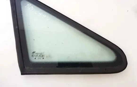 Ford Galaxy Front triangle window/glass 