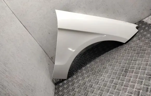 Mercedes-Benz ML W166 Fender 