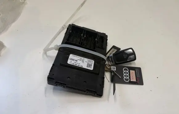 Audi A4 S4 B9 8W Central body control module 8W1907063DG