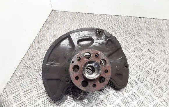 Mercedes-Benz E W212 Front wheel hub 270320319873R