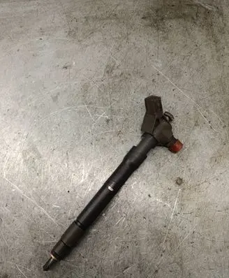 Mazda 6 Fuel injector SH0113H50