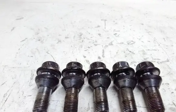 Volvo S80 Nuts/bolts 