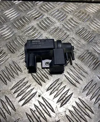 Toyota Auris E180 Turbo solenoid valve 258190W010 15T014 70051316