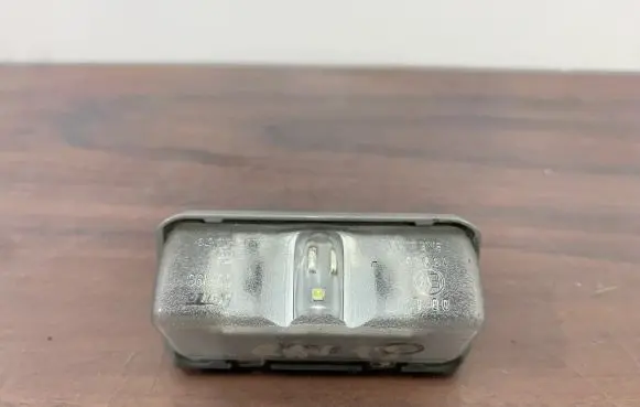 Toyota RAV 4 (XA50) Number plate light 13915 33193