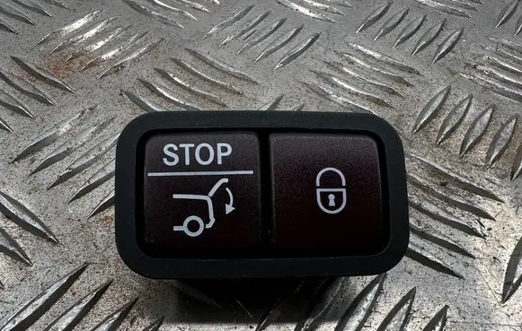 Mercedes-Benz GLC X253 C253 Tailgate/boot open switch button A2128210551 2128210551 321312103