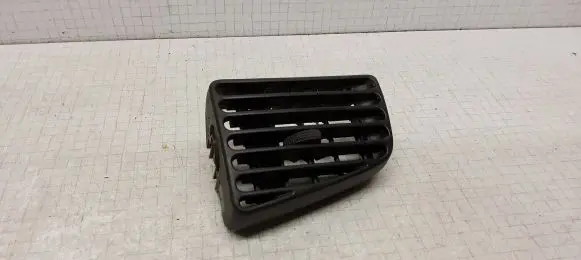 Volkswagen PASSAT B4 Dash center air vent grill 3A1819719 3A1819707