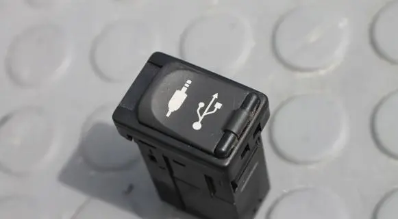 USB socket connector