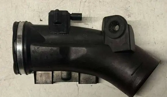 BMW 5 F10 F11 Mass air flow meter 5WK97512 7593624 061022412