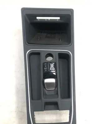 Seat Leon IV Center console 5fb863350