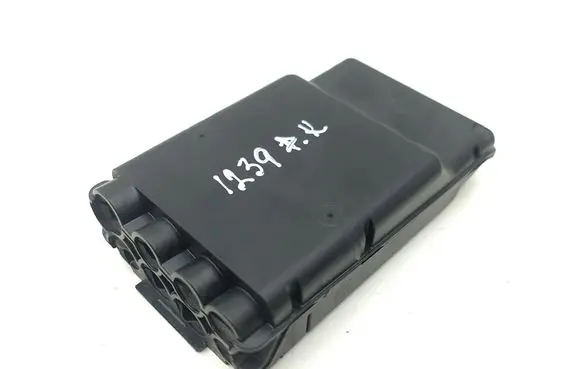 Mini One - Cooper F56 F55 Battery relay fuse 9321023