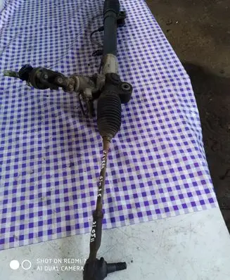 Nissan X-Trail T30 Steering rack