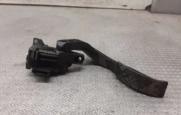 Audi A4 S4 B7 8E 8H Accelerator throttle pedal 6PV00837601 8E1721523B