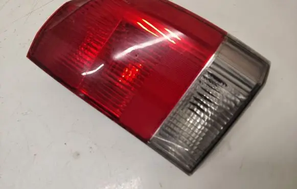 Volvo V70 Rear/tail lights 9154498
