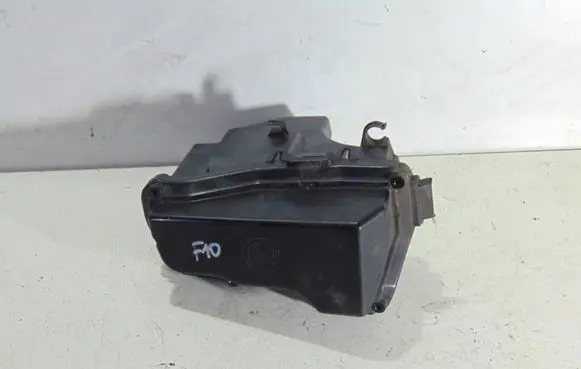 BMW 5 F10 F11 Other engine bay part 7555155