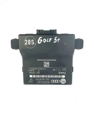 Volkswagen Golf V Gateway control module 1K0907530F 1K0907951