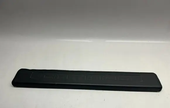 Chevrolet Camaro Front sill trim cover 917326291