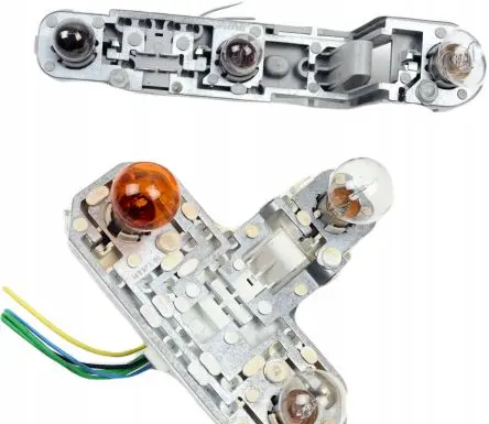 Volvo S80 Tail light bulb cover holder