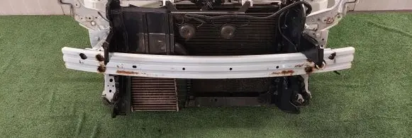Nissan Juke I F15 Radiator support slam panel
