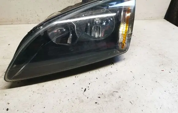 Ford Focus Headlight/headlamp 4M5113W030JB