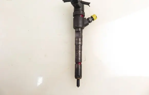 Fuel injector
