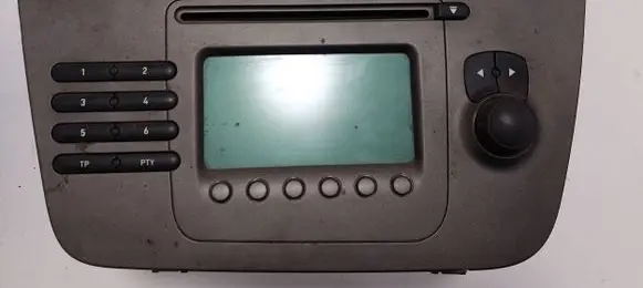 Seat Altea Radio/CD/DVD/GPS head unit 5P2035152 7643237366