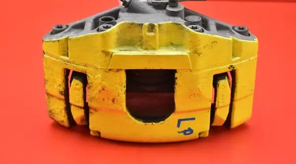 Volkswagen PASSAT B6 Front brake caliper VW PASSAT