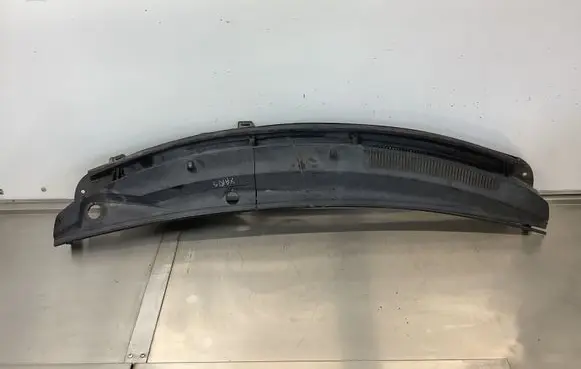 Toyota Yaris Wiper trim 557810D100