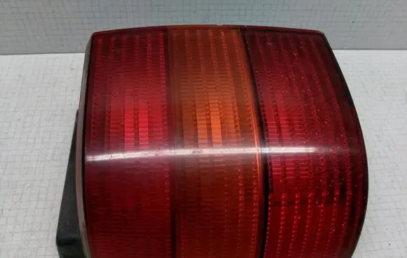 Volkswagen PASSAT B4 Rear/tail lights 3A9945111