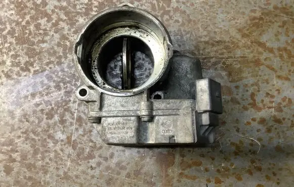 Volkswagen Jetta V Throttle valve A2C53099815 1806060139 03G128063G