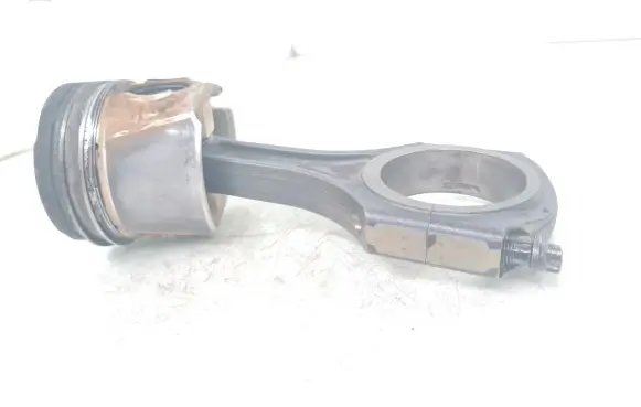 Mercedes-Benz Sprinter W906 Piston with connecting rod 65100