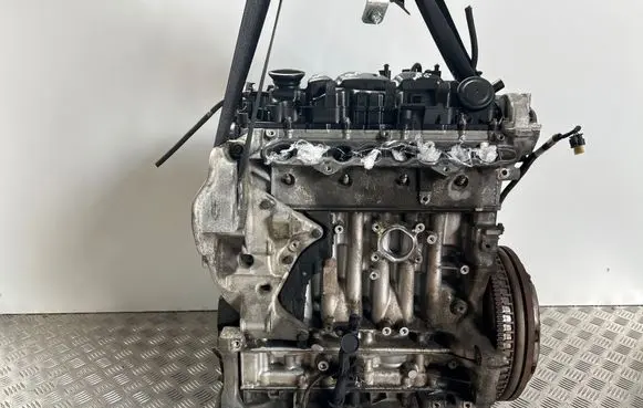Volvo V40 Engine D4204T14 VAD701 S433107531